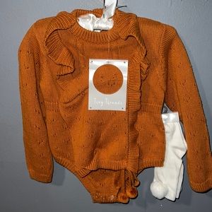 NWT TINY THREAD BABY GIRL SET